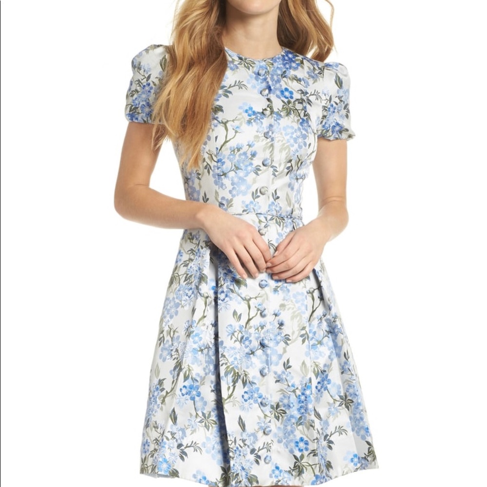 Gal meets Glam “Margaret” dress